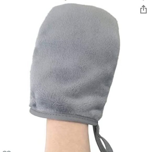 Facial Cleansing Cloth Makeup Remover Glove - Picture 1 of 4